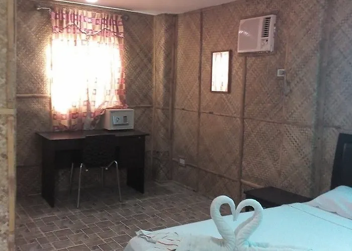 Hotel Cebu 3*