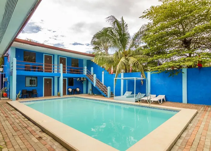 Hotel Cebu 3*