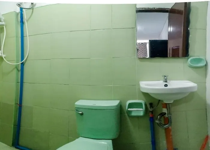 Hotel Cebu 3*